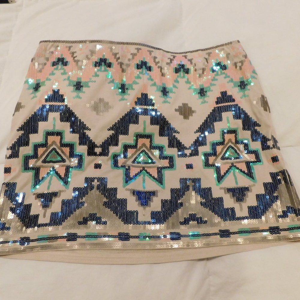 NWOT! EXPRESS Sequin MINI SKIRT Slip on STRETCH